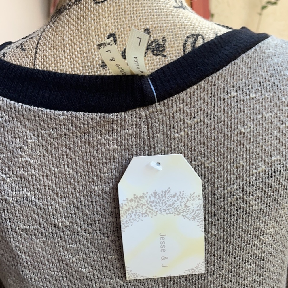 Jesse & J Dress - Beautiful details - NWT - Picture 4 of 7
